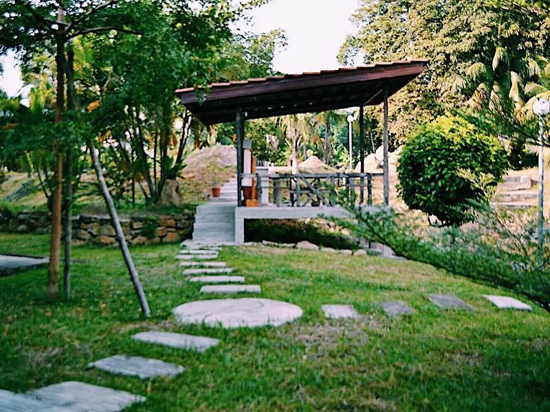 Qi Hotel And Club Κότα Κιναμπαλού
