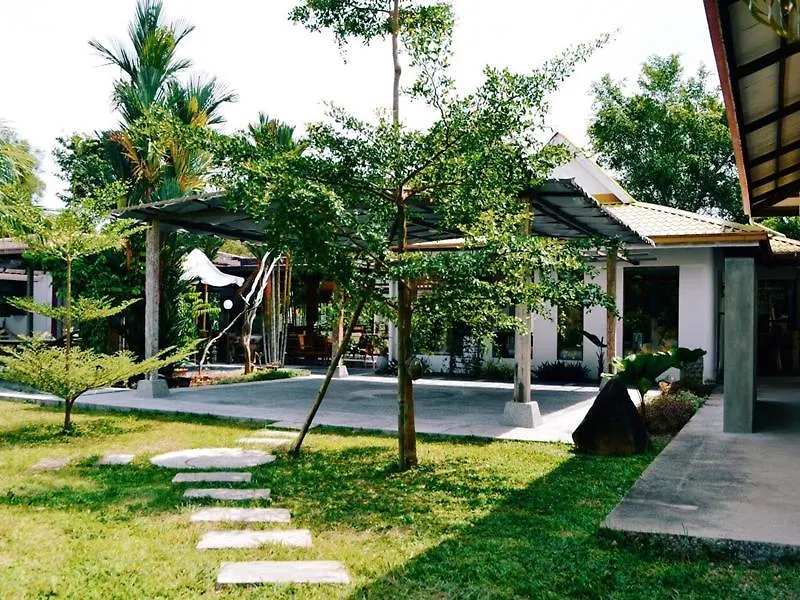 Qi Hotel And Club Κότα Κιναμπαλού 3*,  Μαλαισία