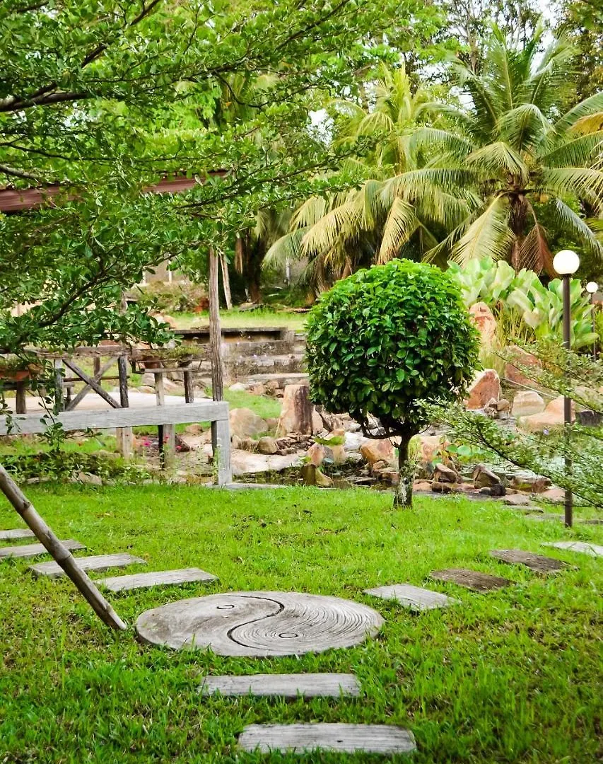 *** Guest house Qi Hotel And Club Kota Kinabalu Malaysia